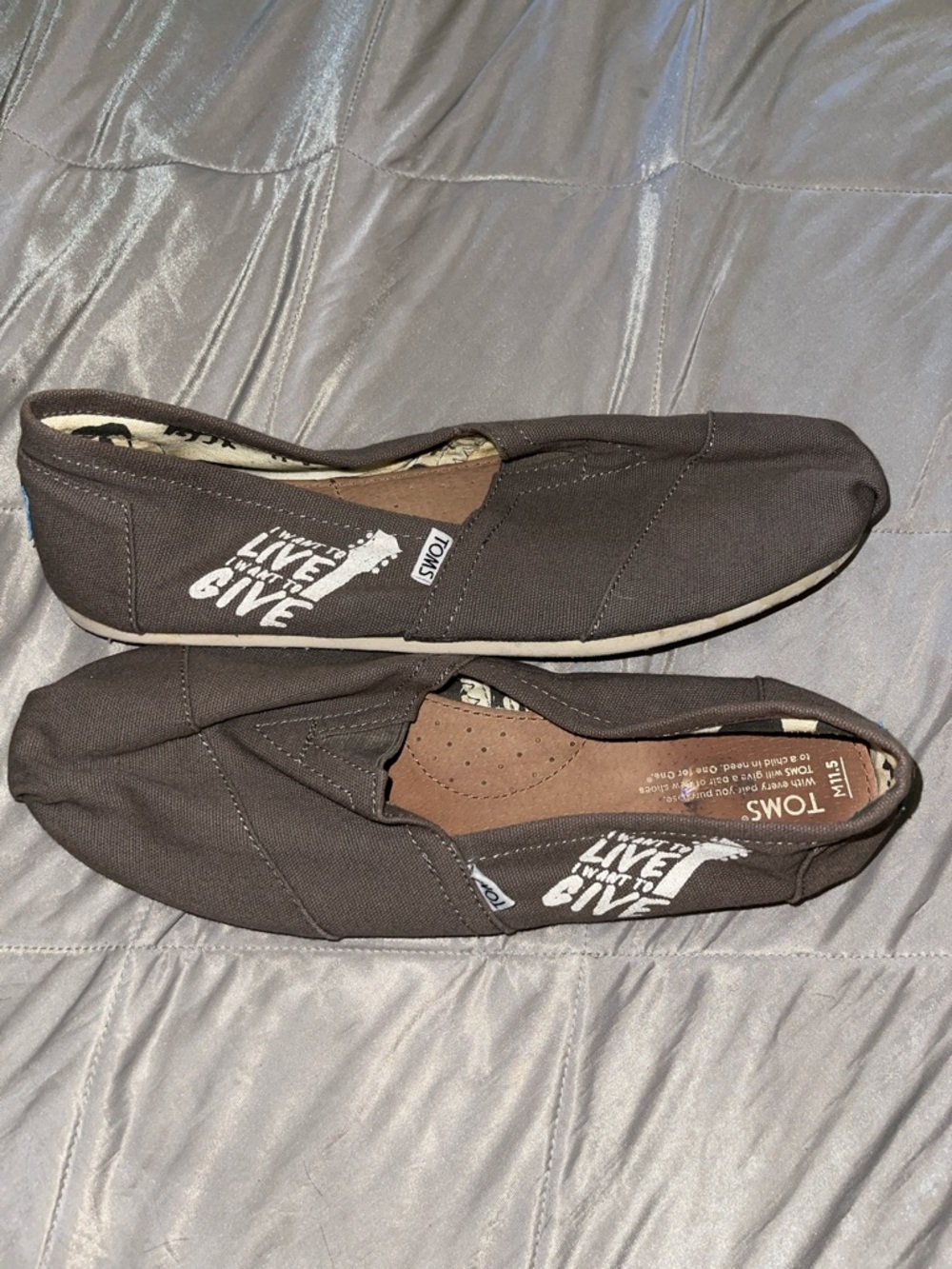 TOMS Slip‑Ons Men’s 11.5 Gray Canvas “Live to Give” Graphic Casual Comfort Shoes